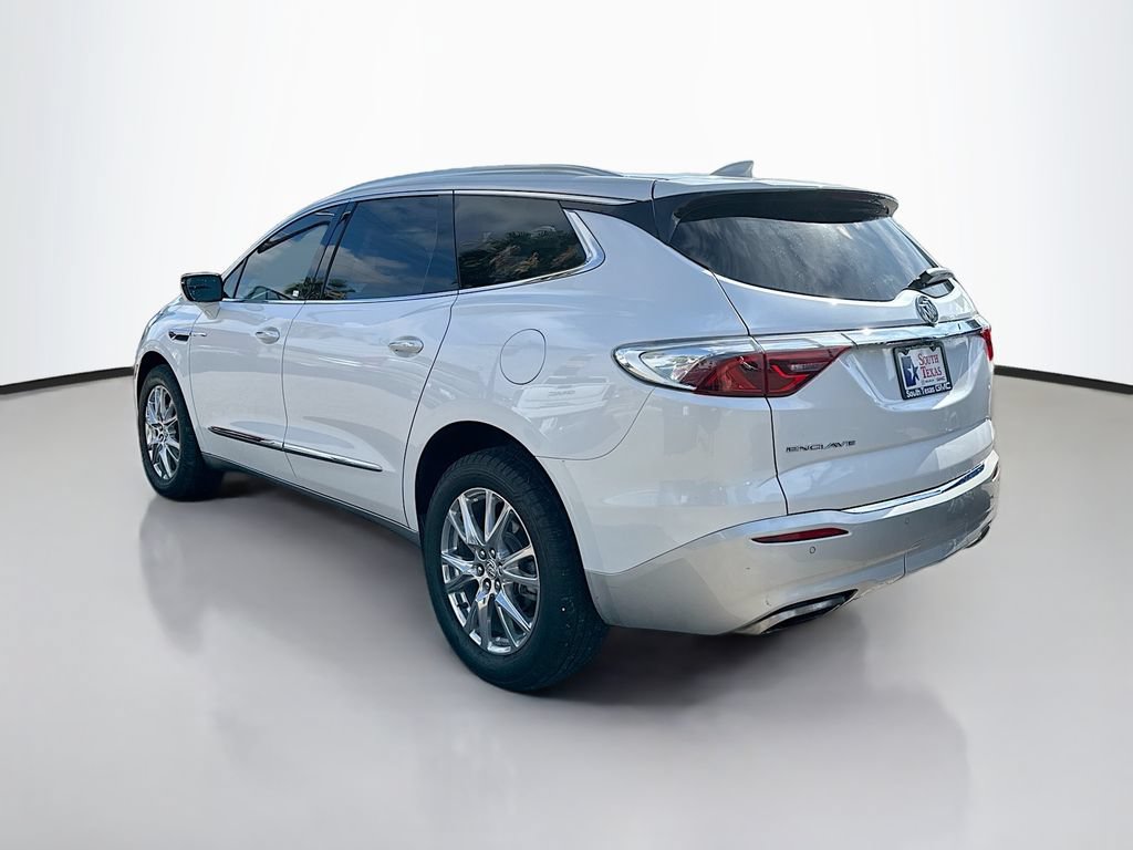 Used 2023 Buick Enclave Essence w/ Experience Buick Package FWD image 5