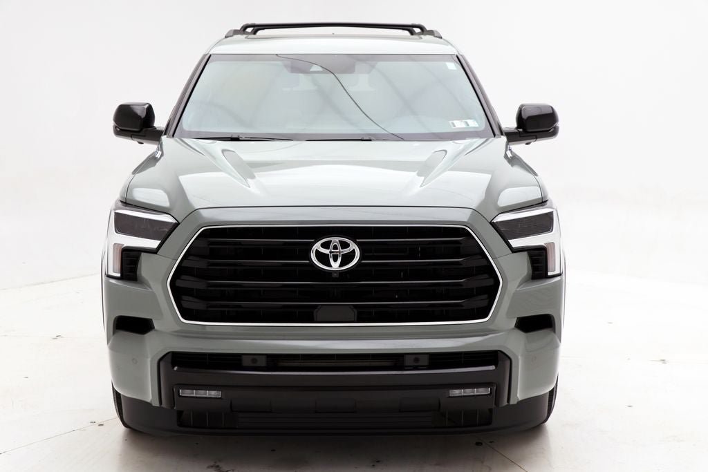 Used 2025 Toyota Sequoia Limited AWD/4WD image 5