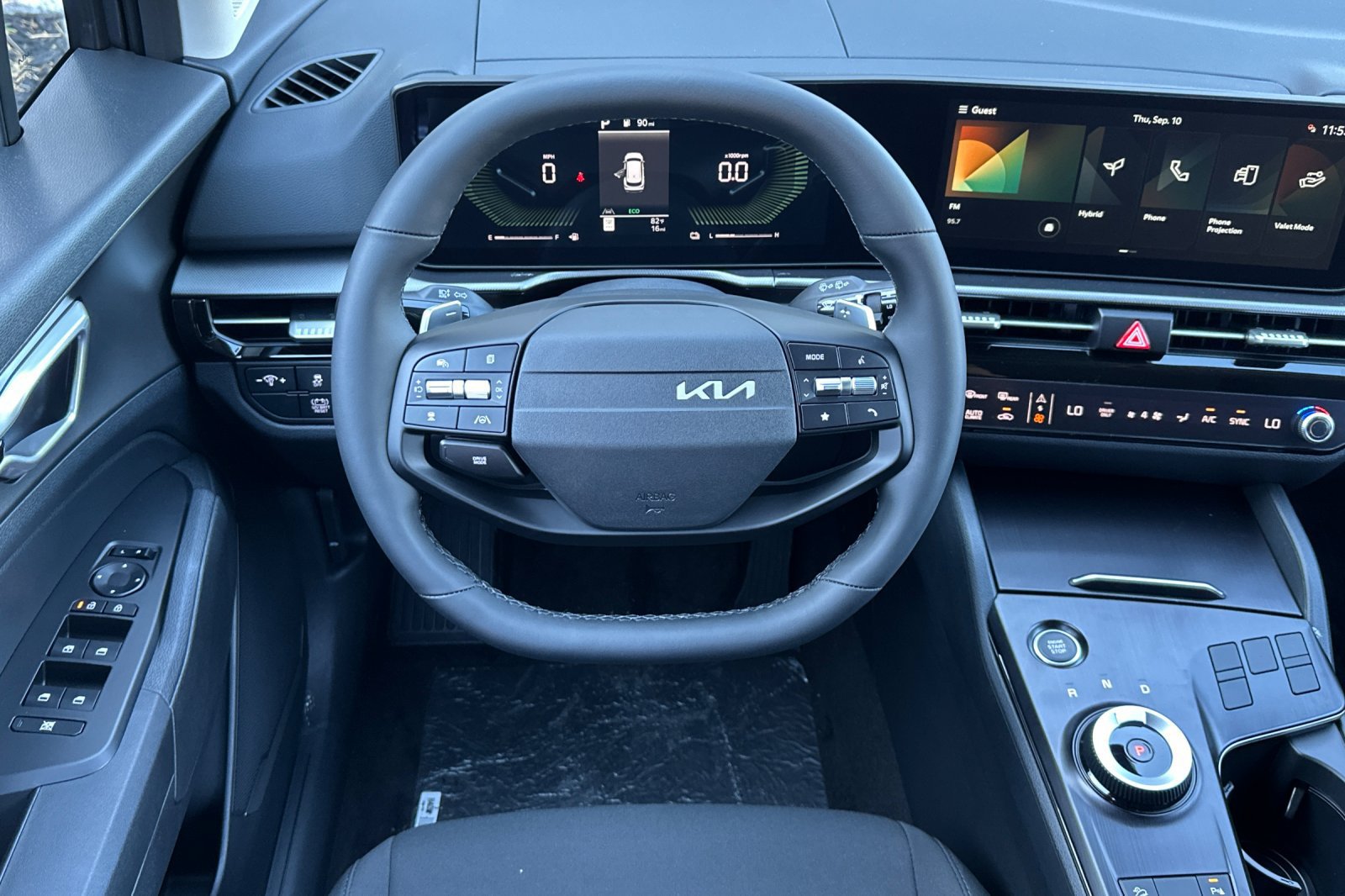 New 2027 Kia Sportage LX FWD image 14