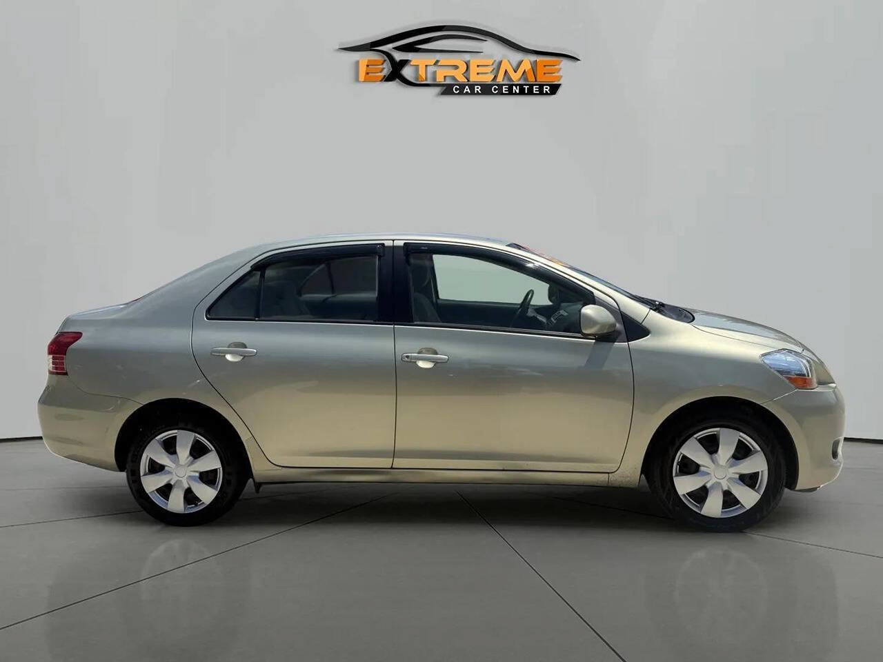 Used 2008 Toyota Yaris S FWD image 7