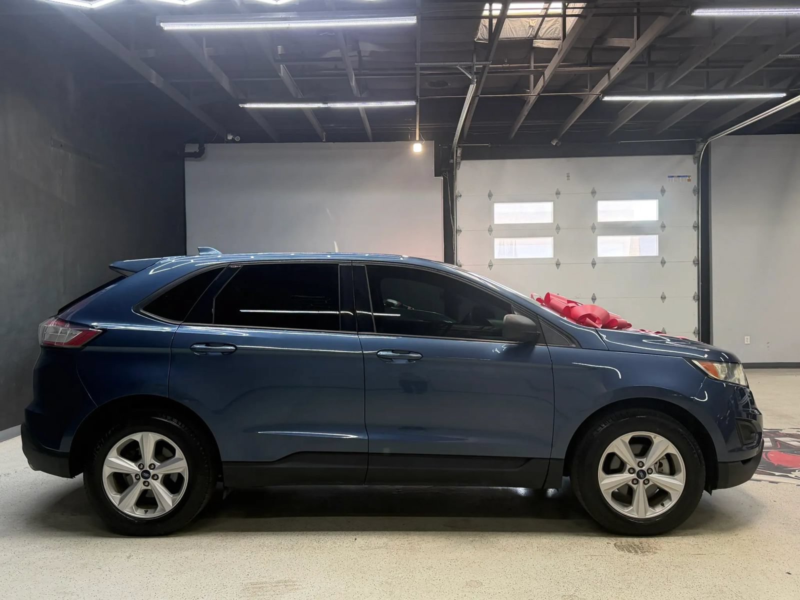 Used 2018 Ford Edge SE FWD image 11