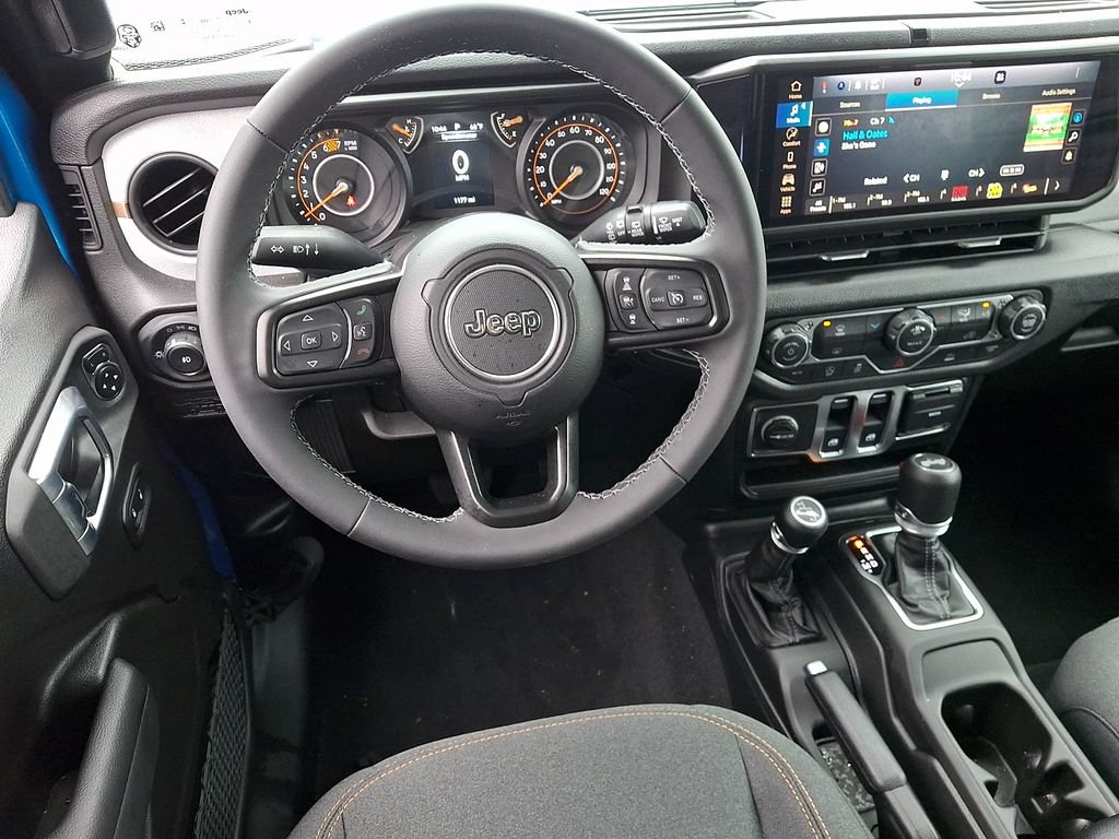 Used 2026 Jeep Wrangler Sport AWD/4WD image 11
