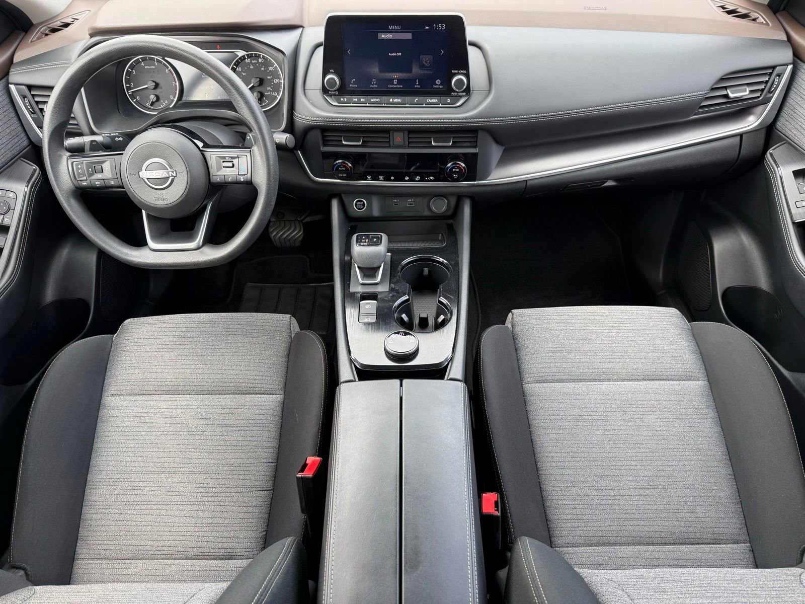 Used 2023 Nissan Rogue SV image 23