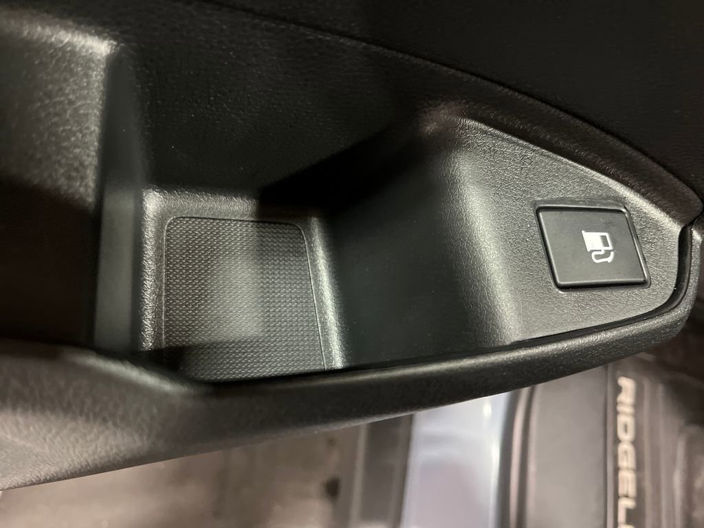 Certified 2025 Honda Ridgeline Black Edition image 14