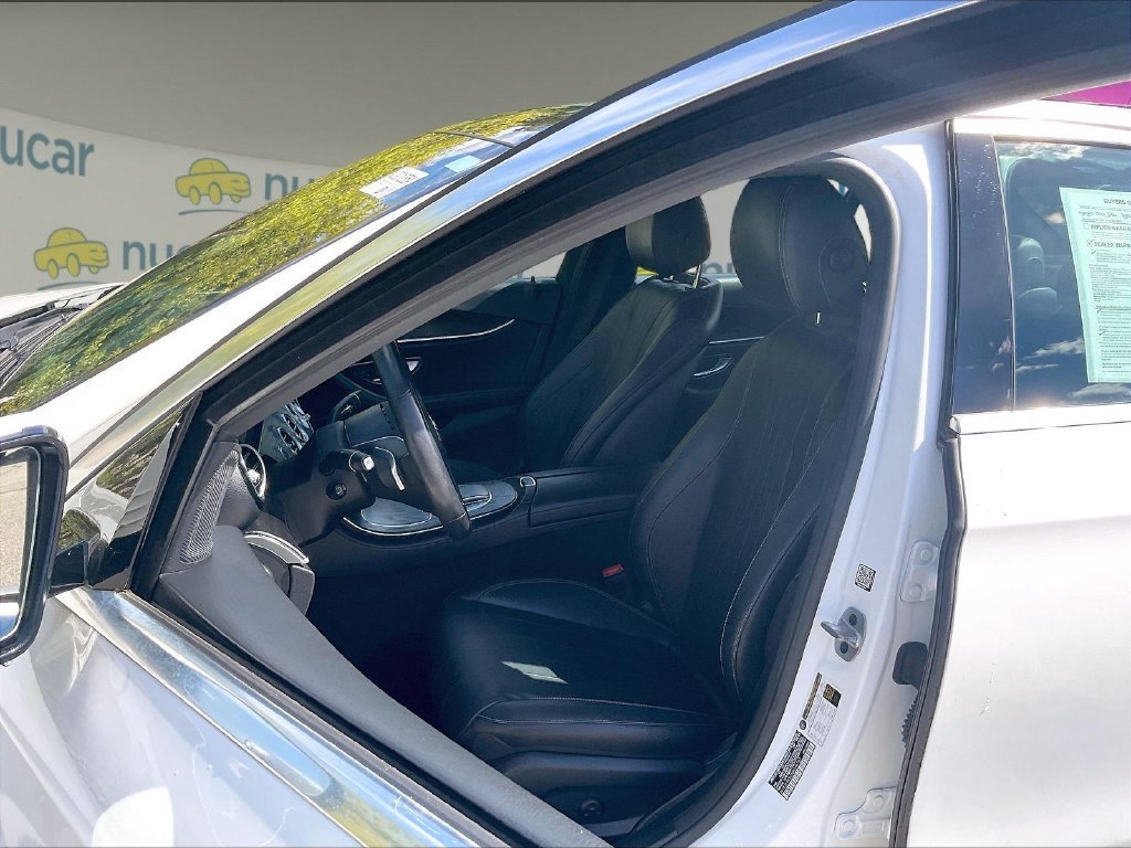 Used 2022 Mercedes-Benz E 350 4MATIC Sedan image 10