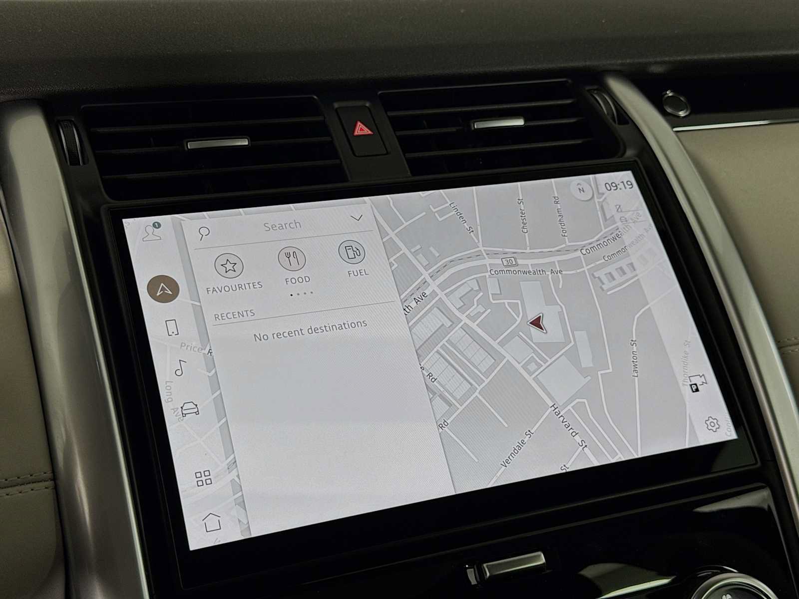 New 2025 Land Rover Discovery S AWD/4WD image 15