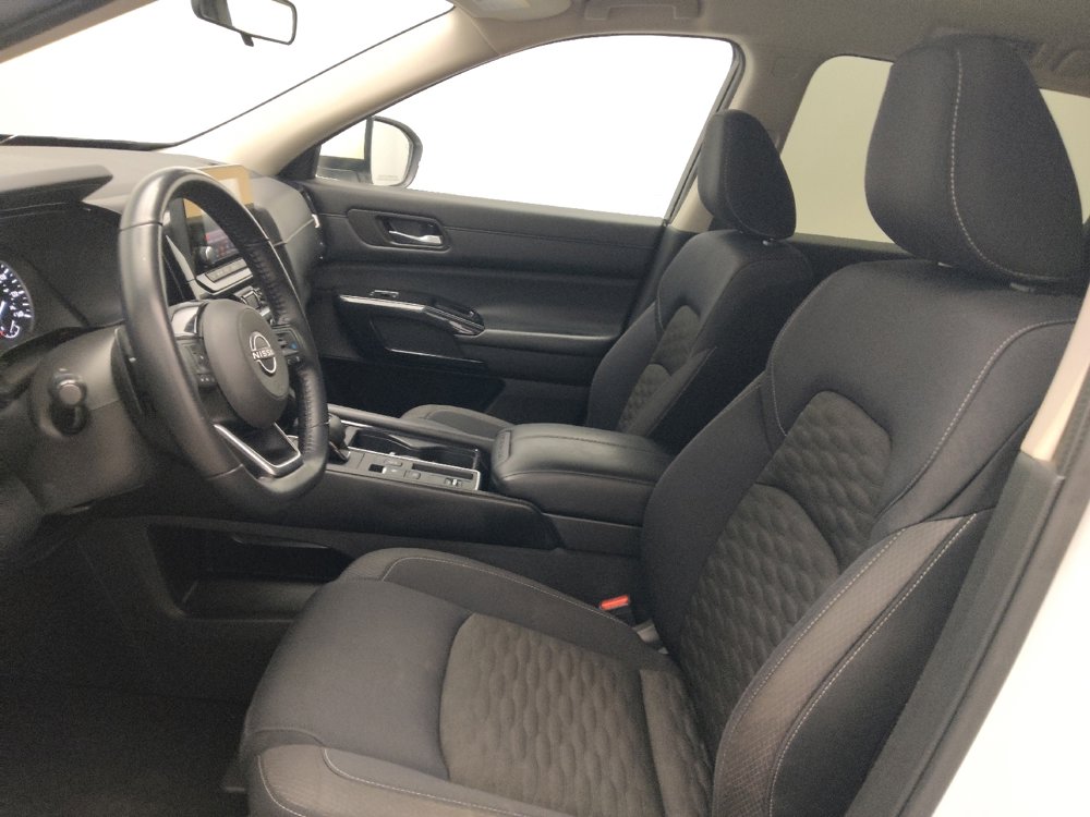 Used 2022 Nissan Pathfinder SV FWD image 17