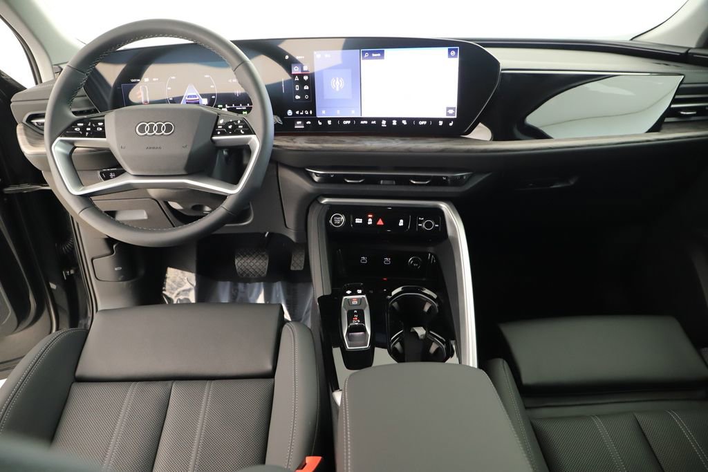 New 2025 Audi Q5 Premium Plus image 18