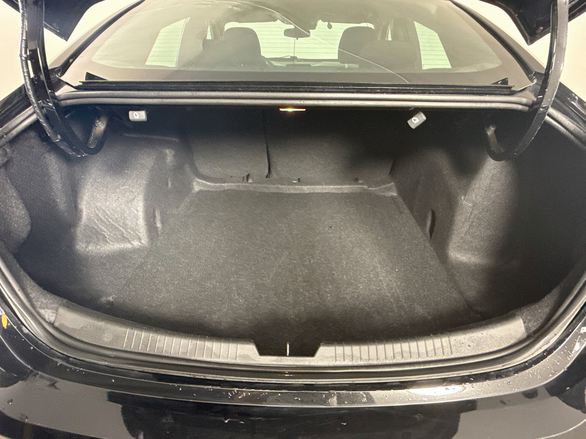 Used 2025 Chevrolet Malibu LT FWD image 29