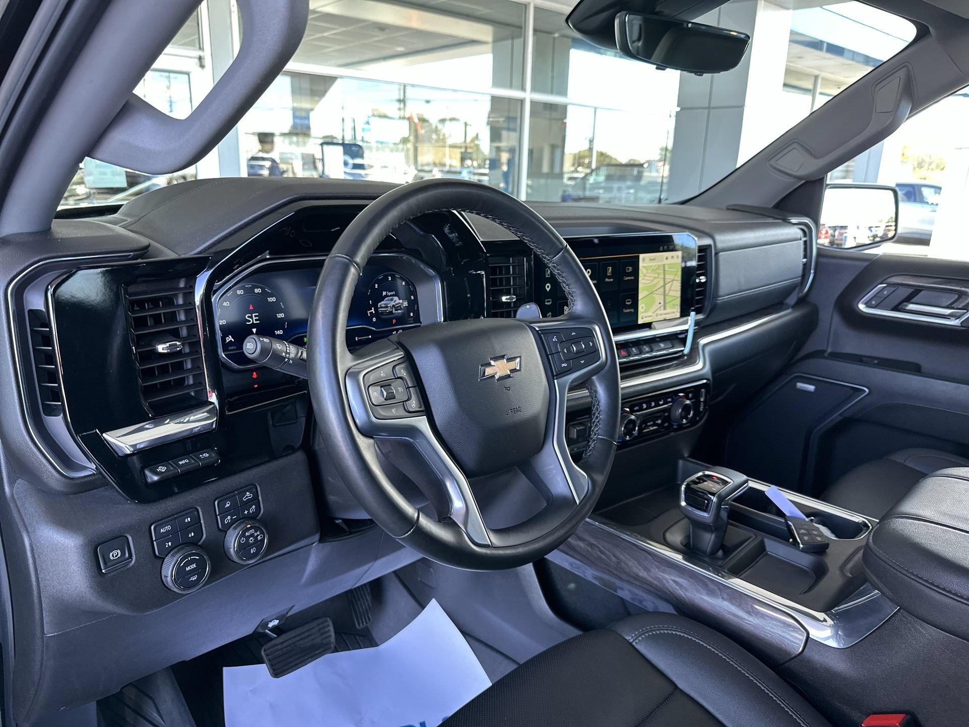 Certified 2025 Chevrolet Silverado 1500 LTZ AWD/4WD image 10