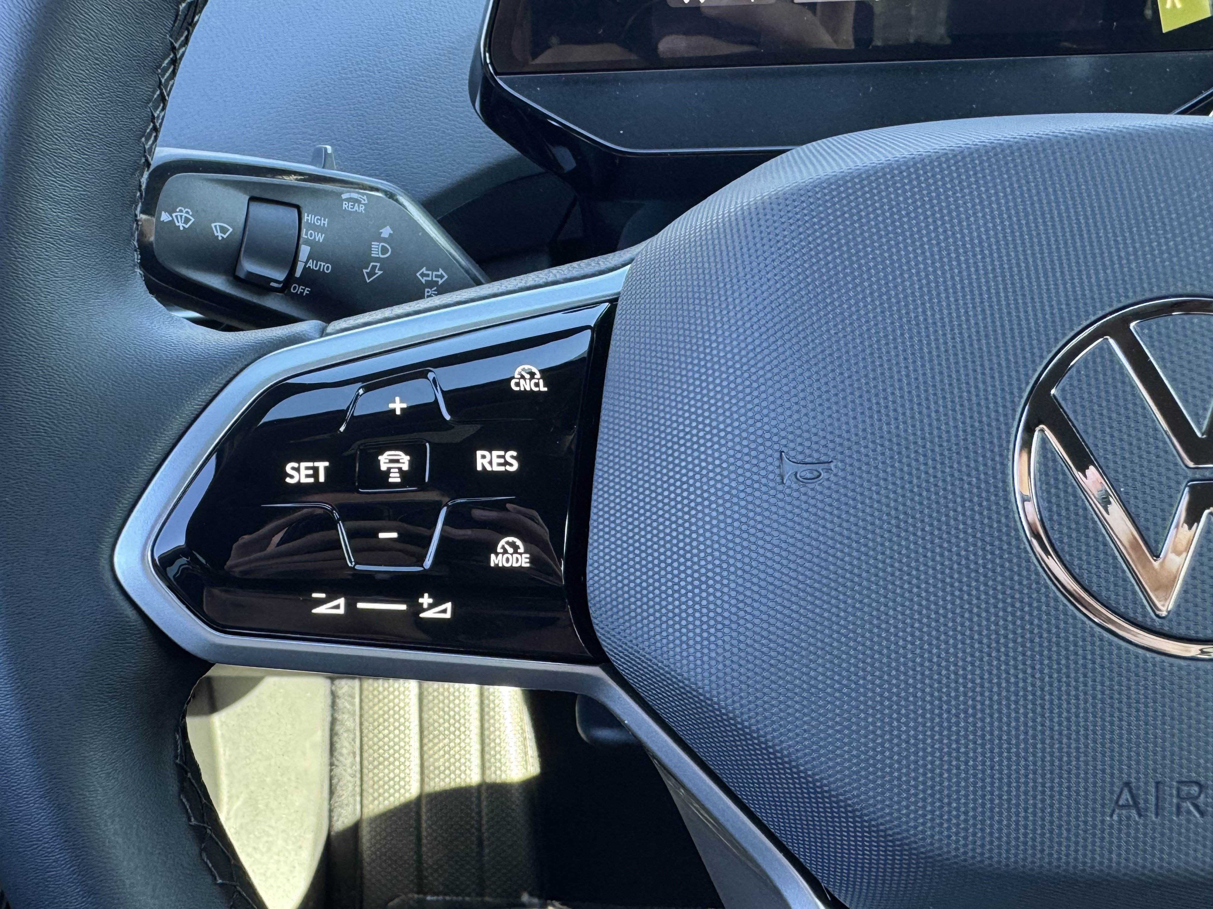 New 2026 Volkswagen ID.4 Pro RWD image 19