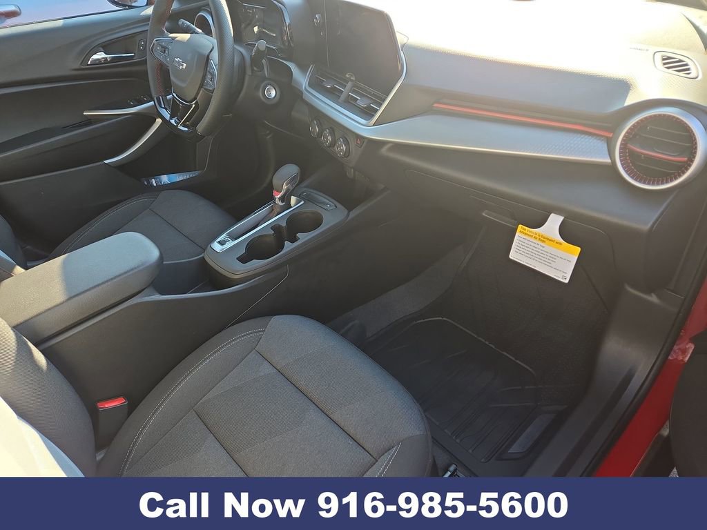 New 2026 Chevrolet Trax RS w/ Sunroof Package image 24