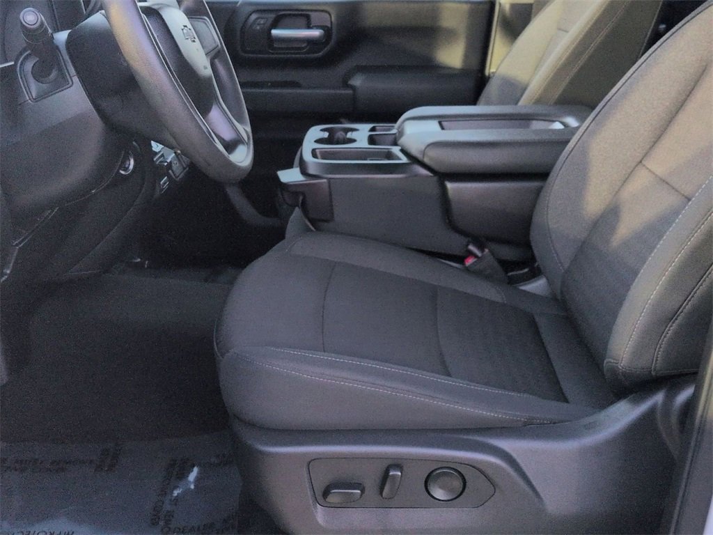 Certified 2025 Chevrolet Silverado 2500 Custom w/ Custom Value Package image 19