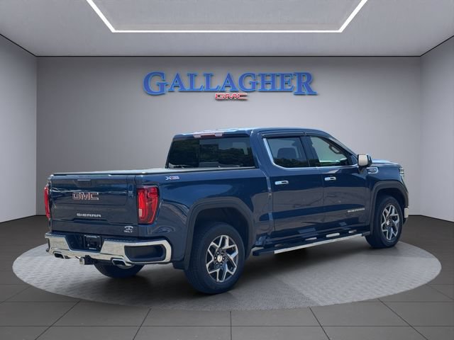 Used 2022 GMC Sierra 1500 SLT w/ SLT Convenience Package AWD/4WD image 4