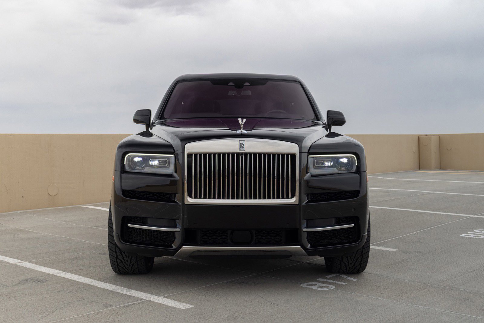 Used 2021 Rolls-Royce Cullinan image 2