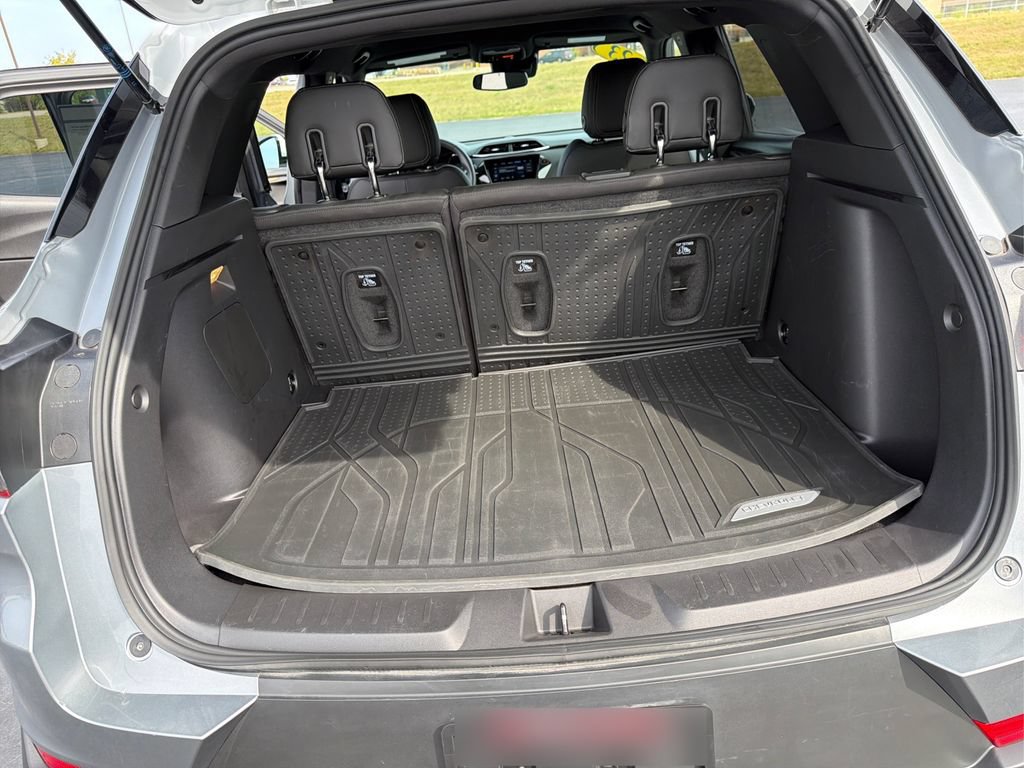 Used 2023 Chevrolet TrailBlazer ACTIV w/ Technology Package AWD/4WD image 21