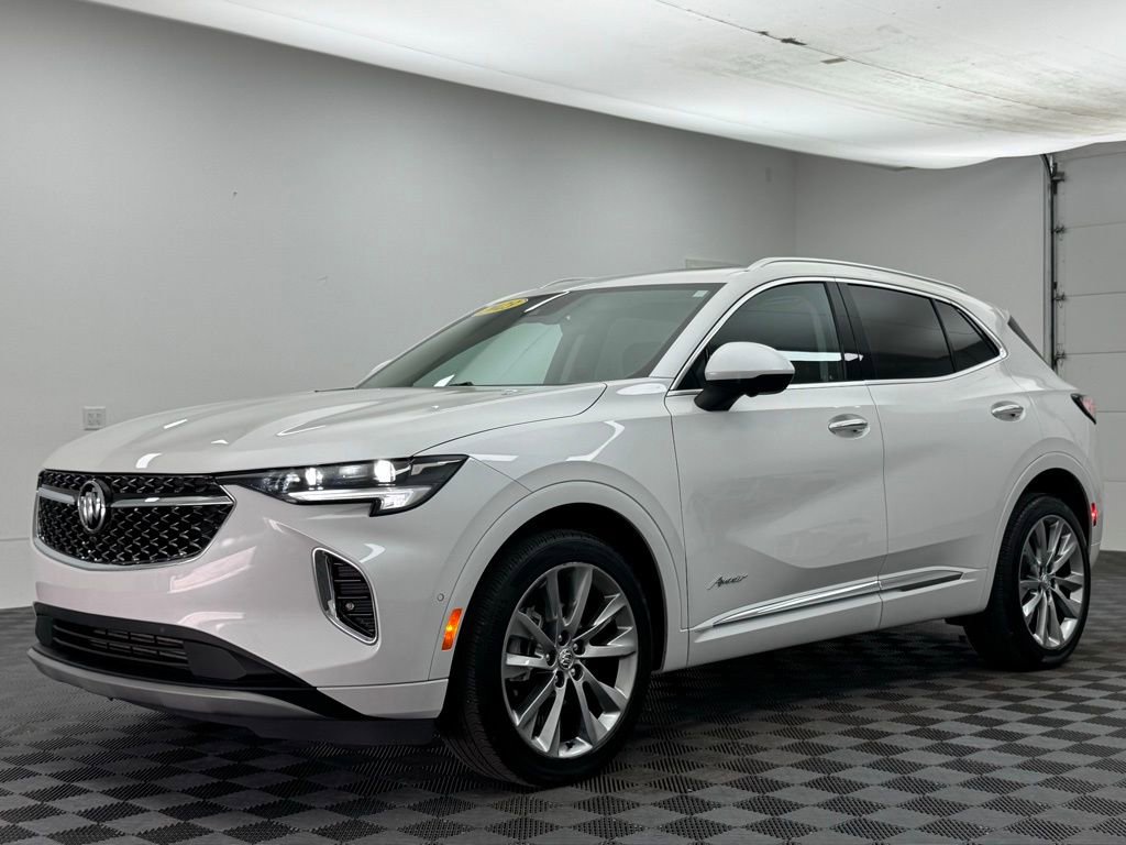 Used 2023 Buick Envision Avenir image 2