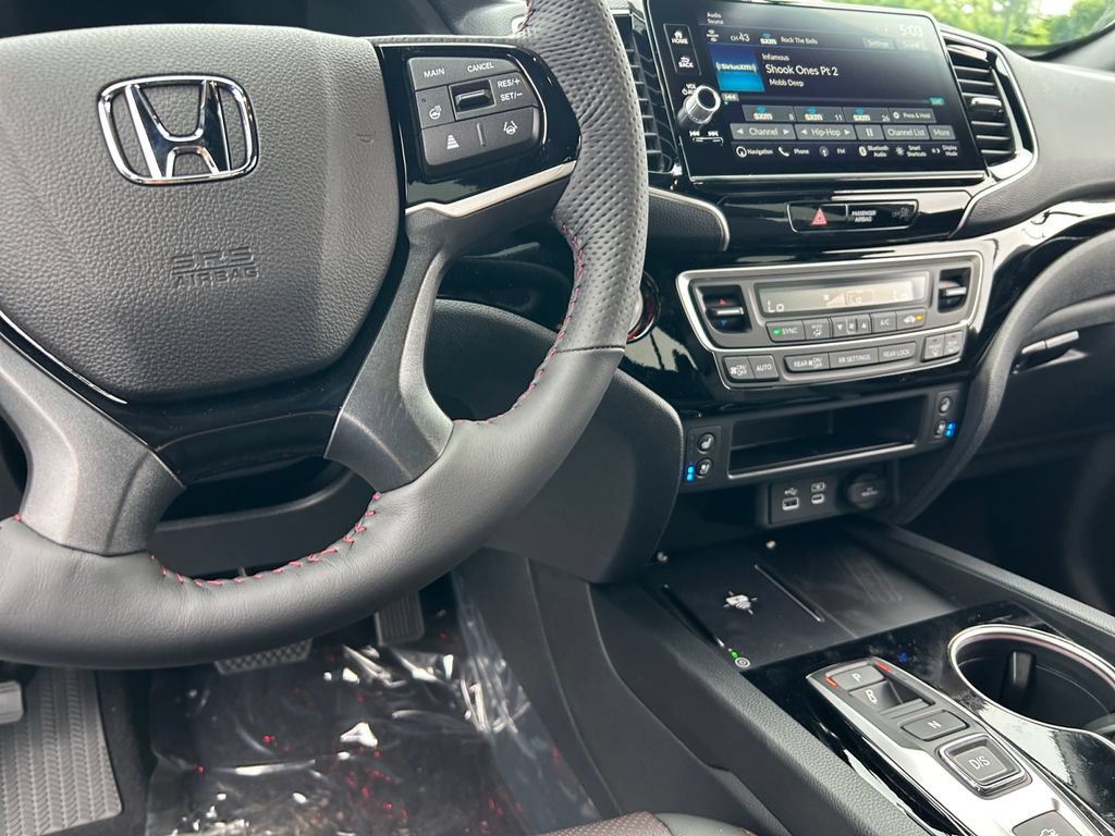 New 2026 Honda Ridgeline Black Edition image 11