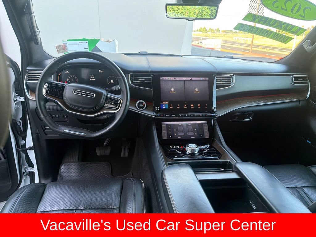 Used 2023 Jeep Grand Wagoneer Series II AWD/4WD image 12