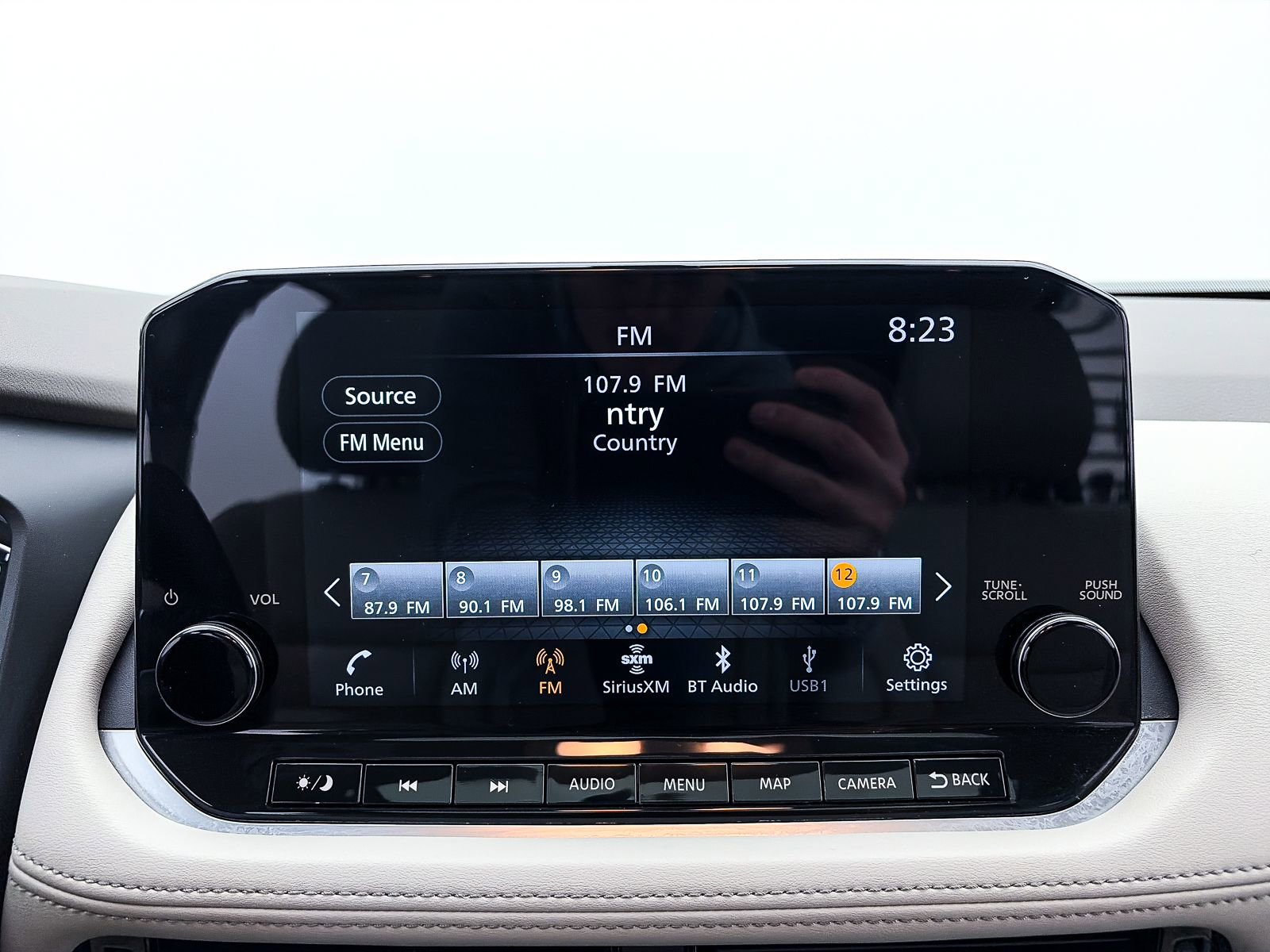 Used 2023 Nissan Rogue SL w/ SL Premium Package image 23