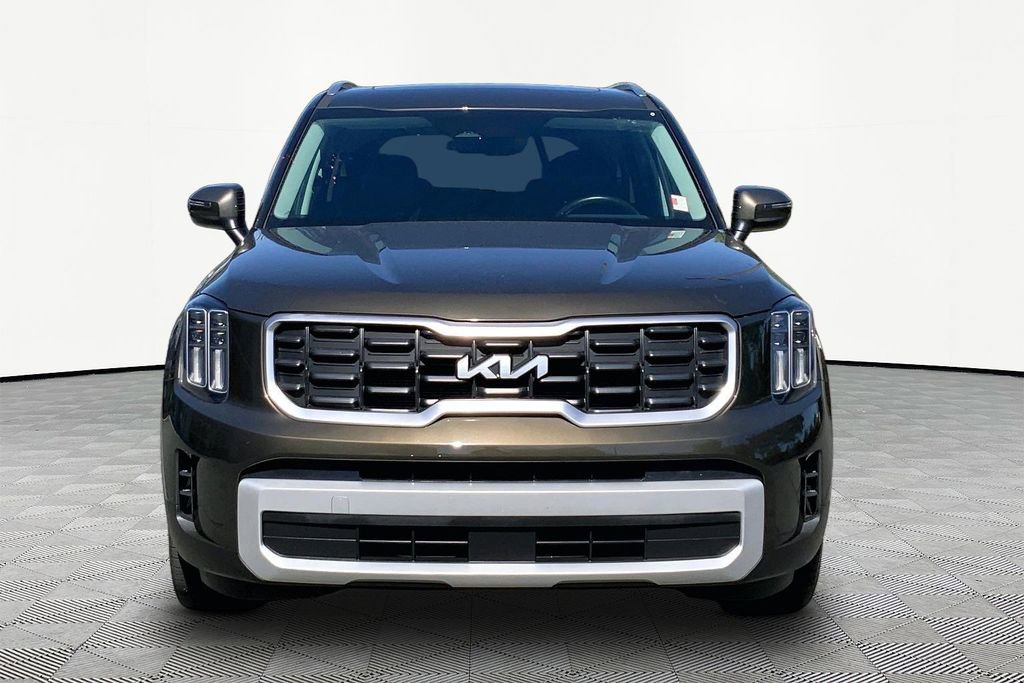 Used 2025 Kia Telluride S AWD/4WD image 2