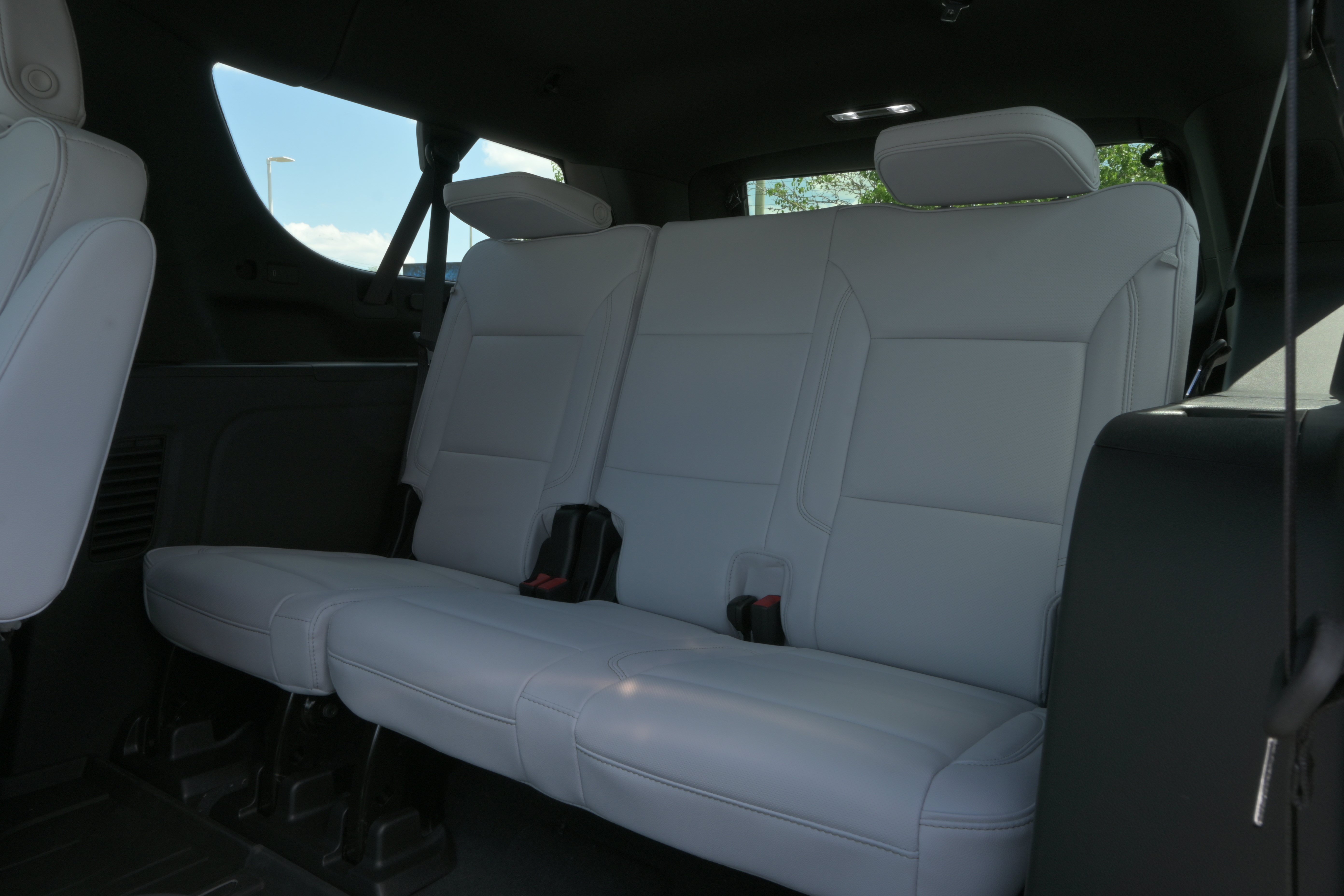 New 2026 Chevrolet Suburban Premier AWD/4WD image 15