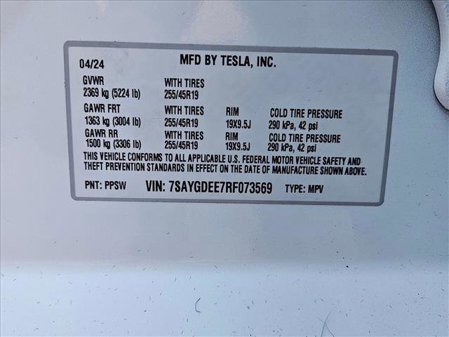 Used 2024 Tesla Model Y Long Range image 24