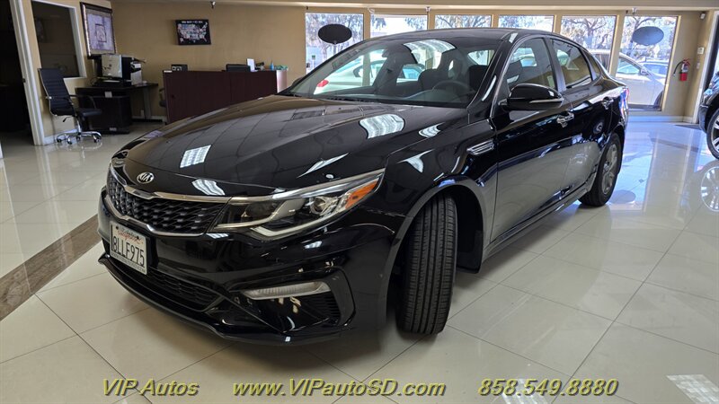 Used 2019 Kia Optima LX FWD image 2