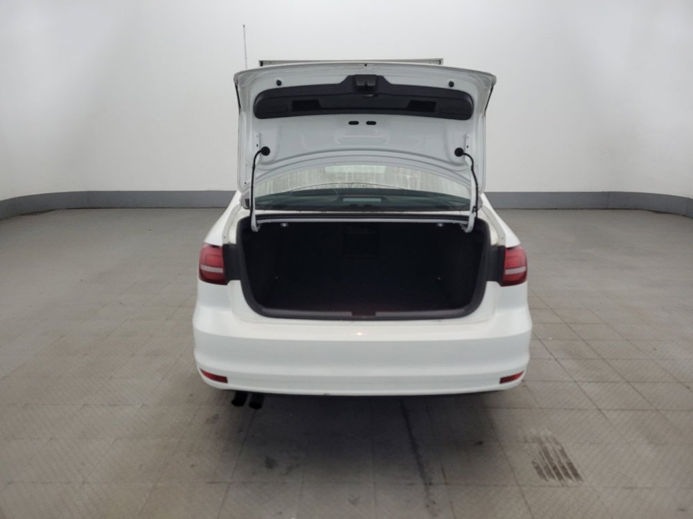 Used 2017 Volkswagen Jetta SEL FWD image 29