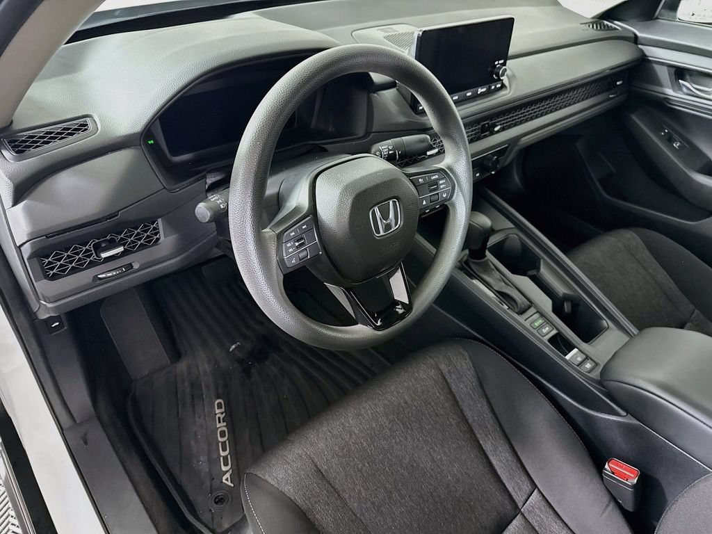 Used 2024 Honda Accord EX image 17