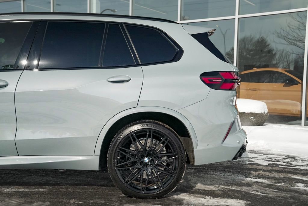 Used 2026 BMW X5 M Competition w/ Executive Package image 9