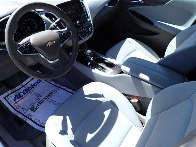 Used 2021 Chevrolet Malibu LT FWD image 8