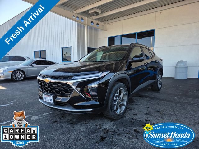 Used 2025 Chevrolet Trax LT