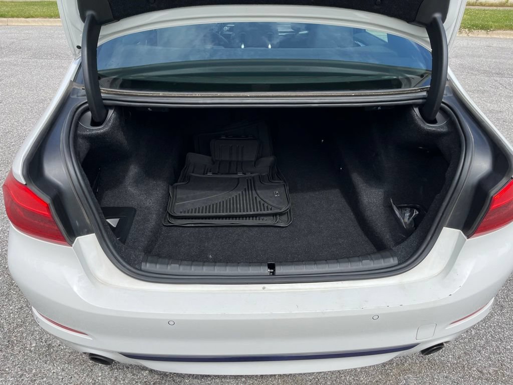 Used 2018 BMW 530i xDrive AWD/4WD image 23