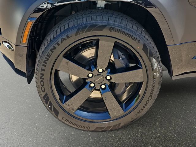 New 2026 Land Rover Defender 110 X-Dynamic SE AWD/4WD image 22