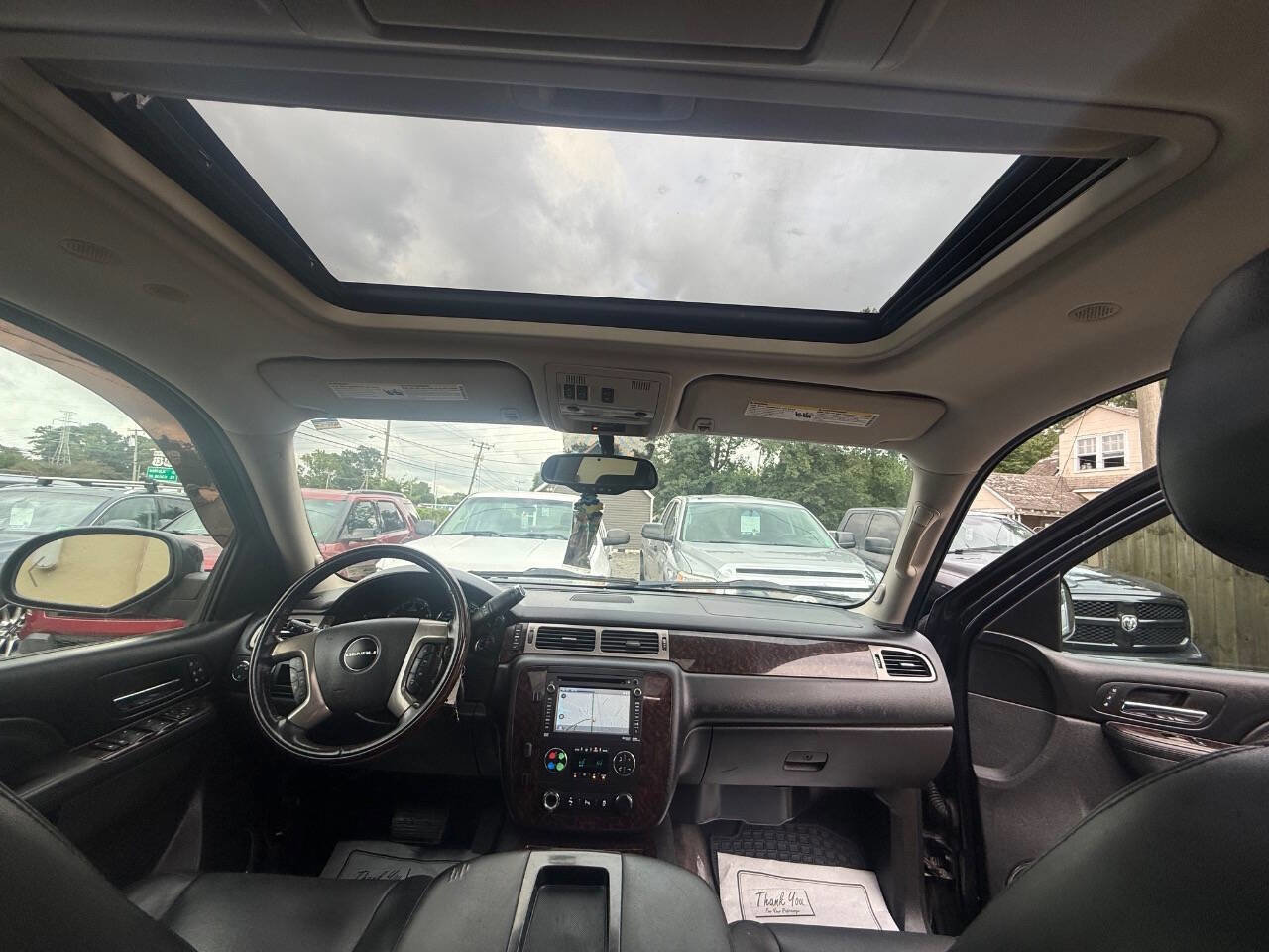 Used 2012 GMC Yukon XL Denali image 12