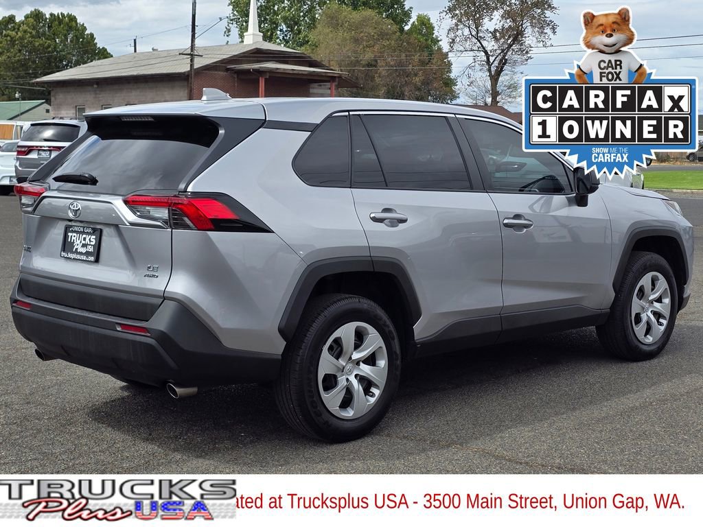 Used 2023 Toyota RAV4 LE image 5