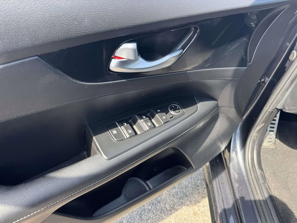 Used 2023 Kia Forte GT-Line FWD image 14