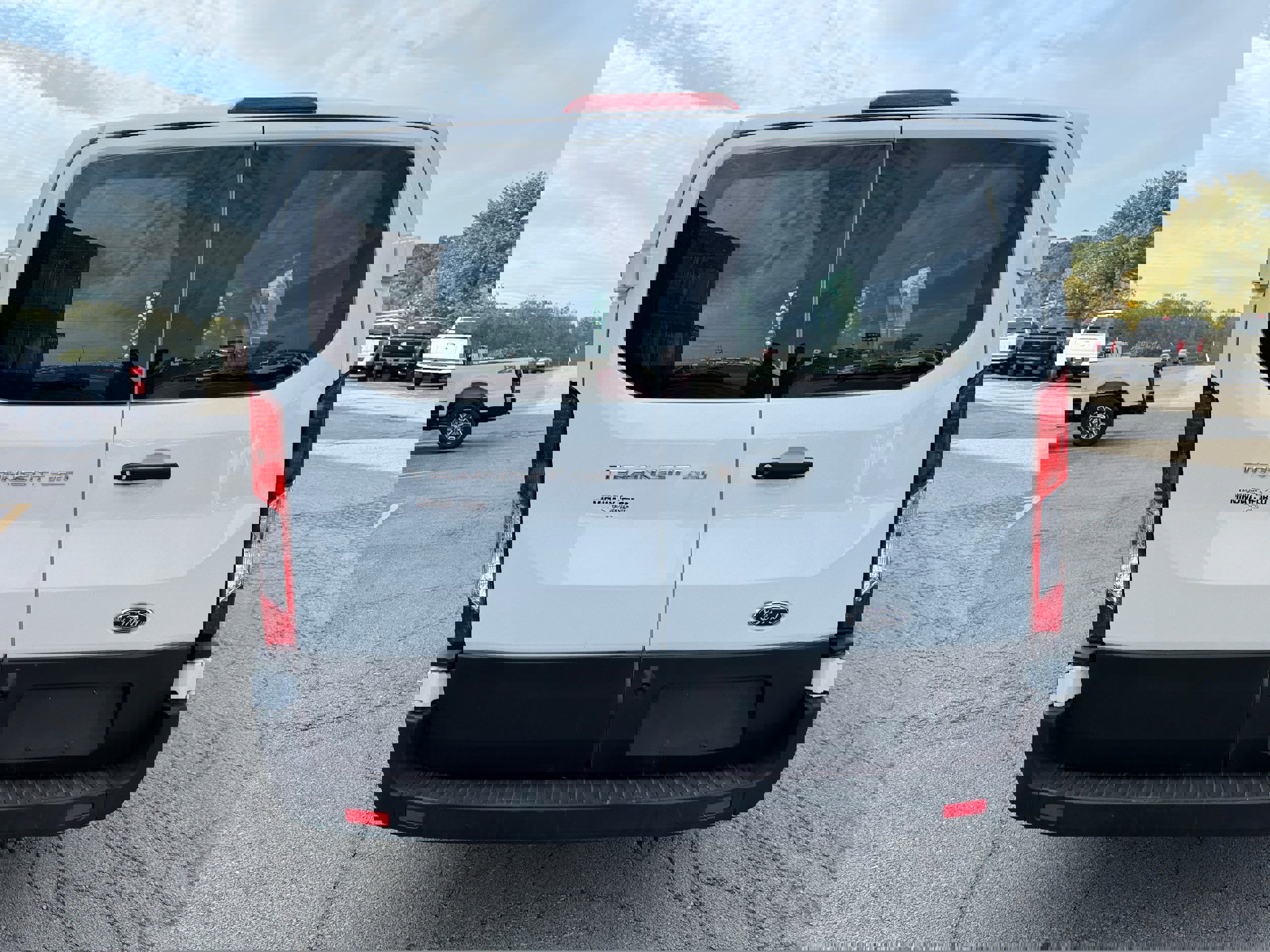 Used 2023 Ford Transit 250 XL w/ Exterior Upgrade Package RWD image 7