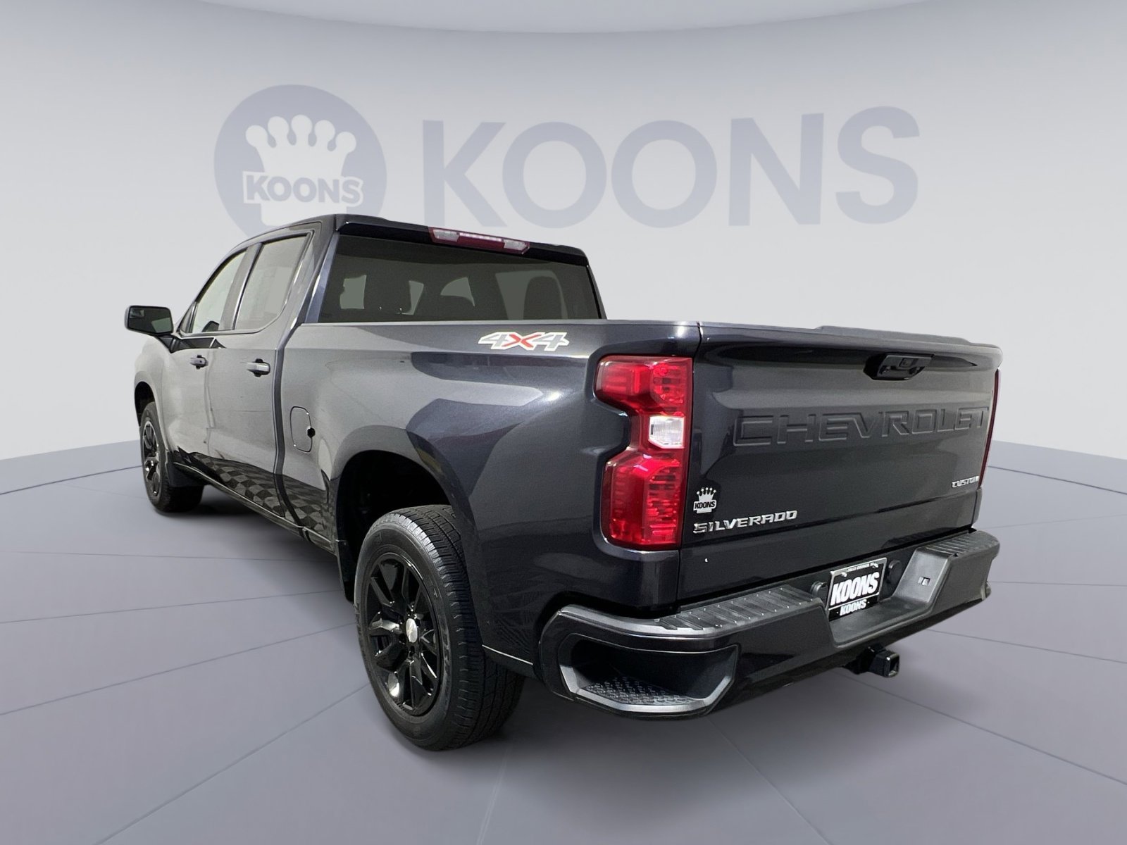 Used 2022 Chevrolet Silverado 1500 Custom image 4