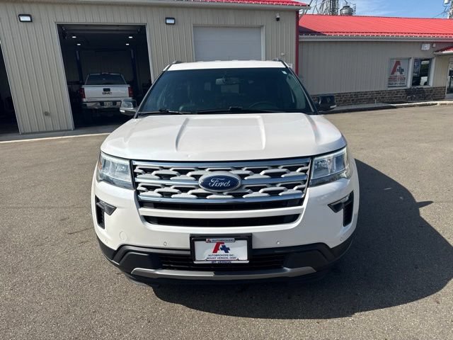 Used 2018 Ford Explorer XLT w/ Equipment Group 202A AWD/4WD image 8