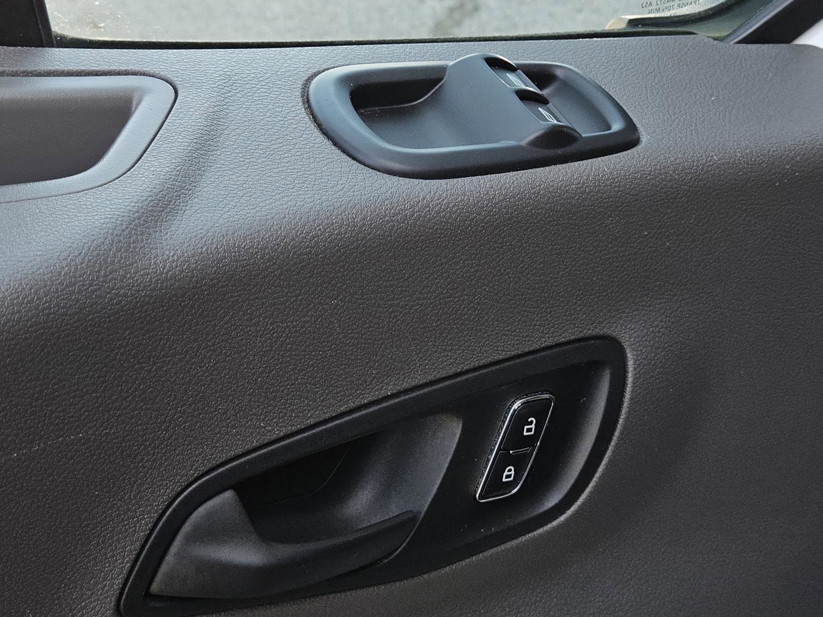 Used 2023 Ford Transit 350 XLT image 26