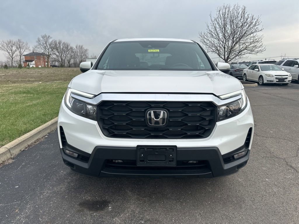 Used 2023 Honda Passport EX-L image 2