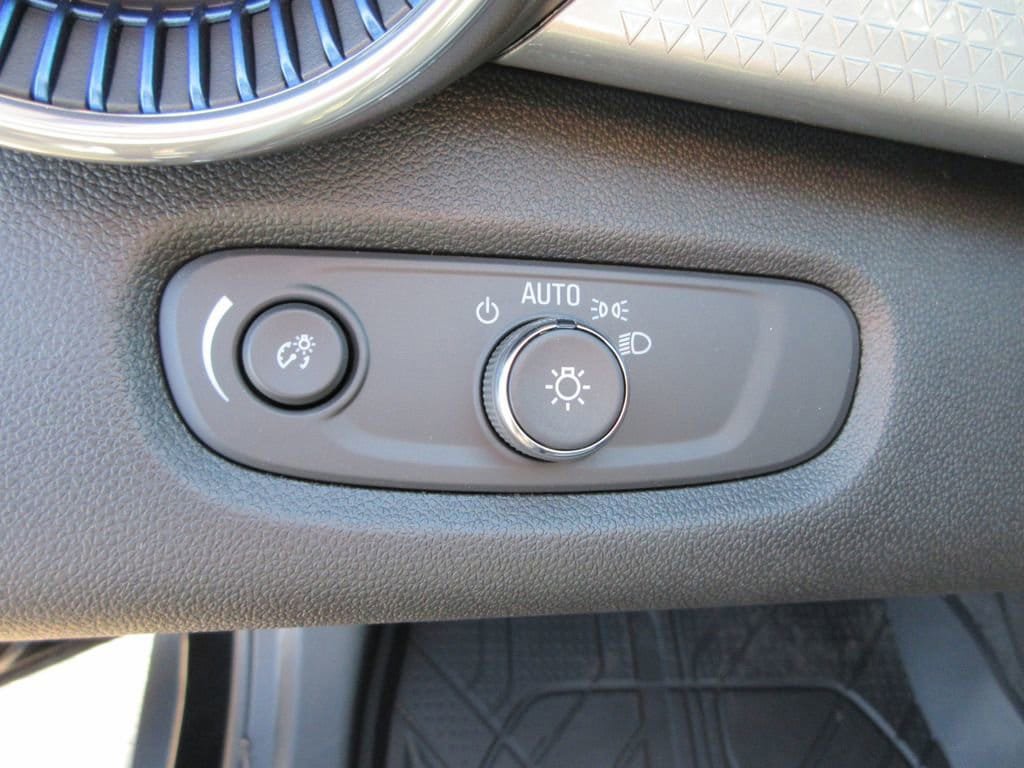 New 2026 Chevrolet Trax LT FWD image 21