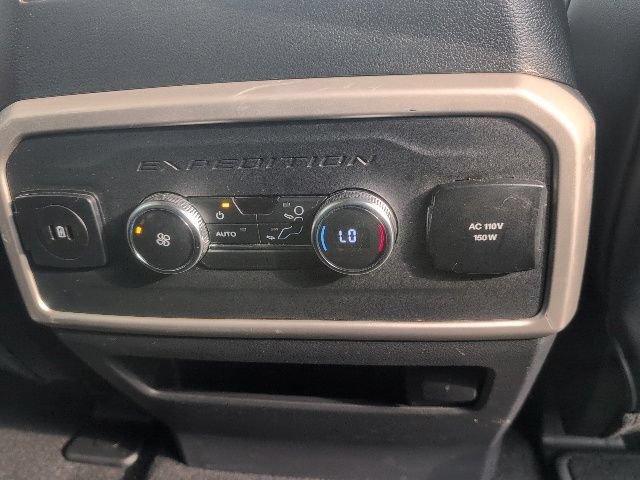 Used 2024 Ford Expedition XLT AWD/4WD image 13