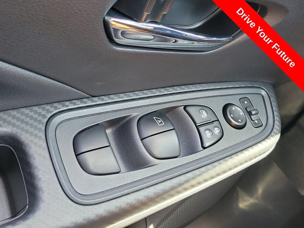Used 2025 Nissan Versa SV w/ Trunk Package FWD image 18