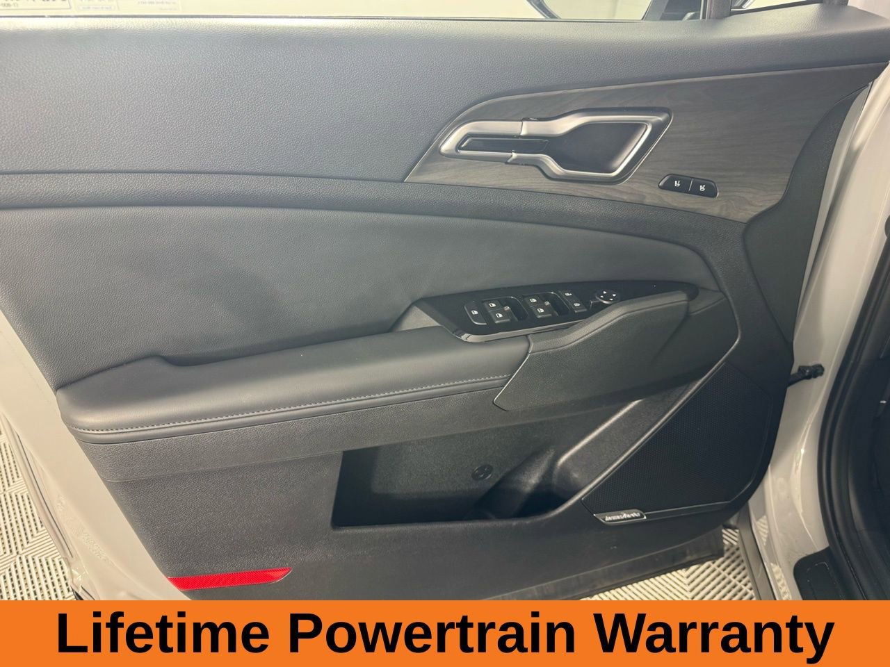 Used 2023 Kia Sportage X-Pro image 10