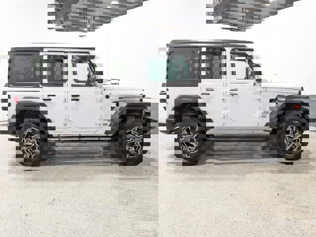 Used 2019 Jeep Wrangler Unlimited Sport S image 2