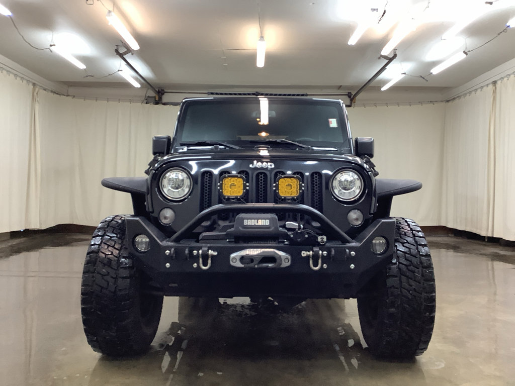 Used 2017 Jeep Wrangler Unlimited Rubicon w/ Cold Weather Group image 11