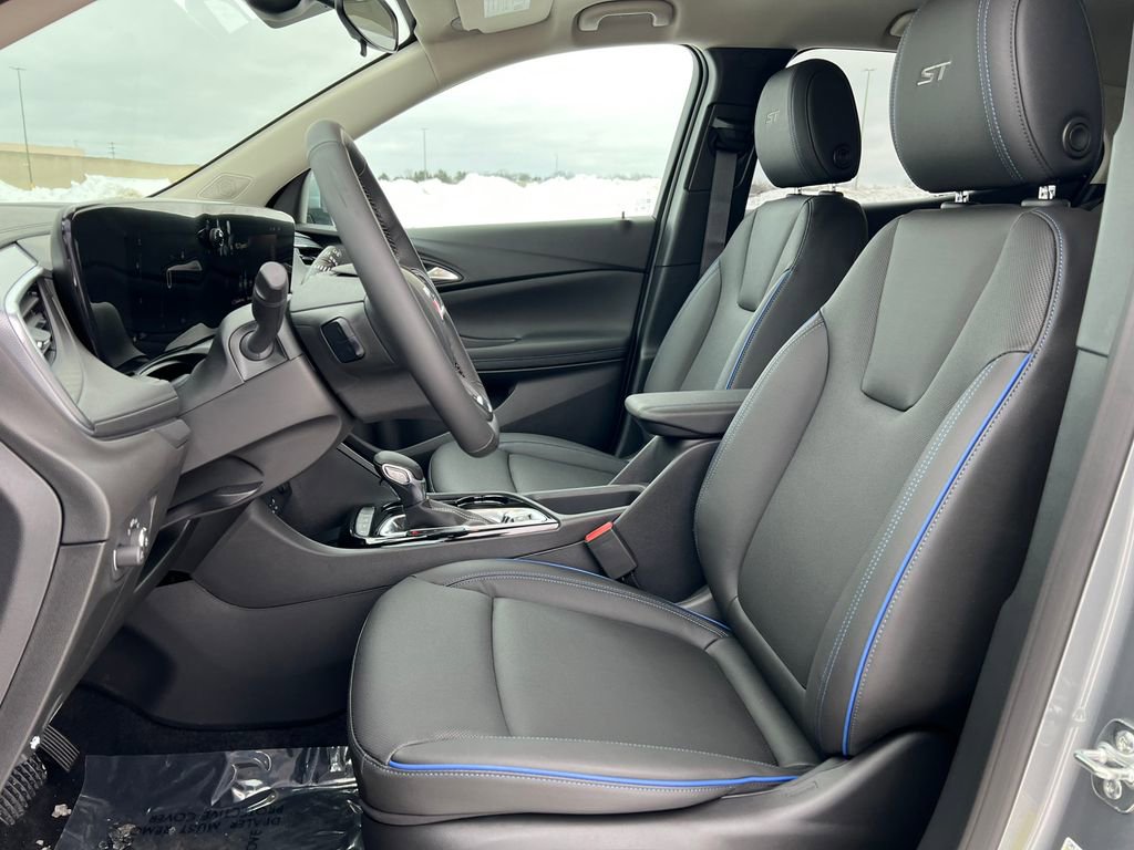 New 2026 Buick Encore GX Sport Touring w/ Comfort Package image 5